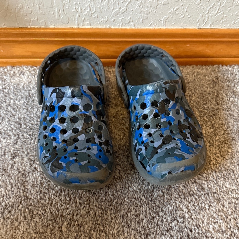 Kids Camouflage Blue & Gray Crocs